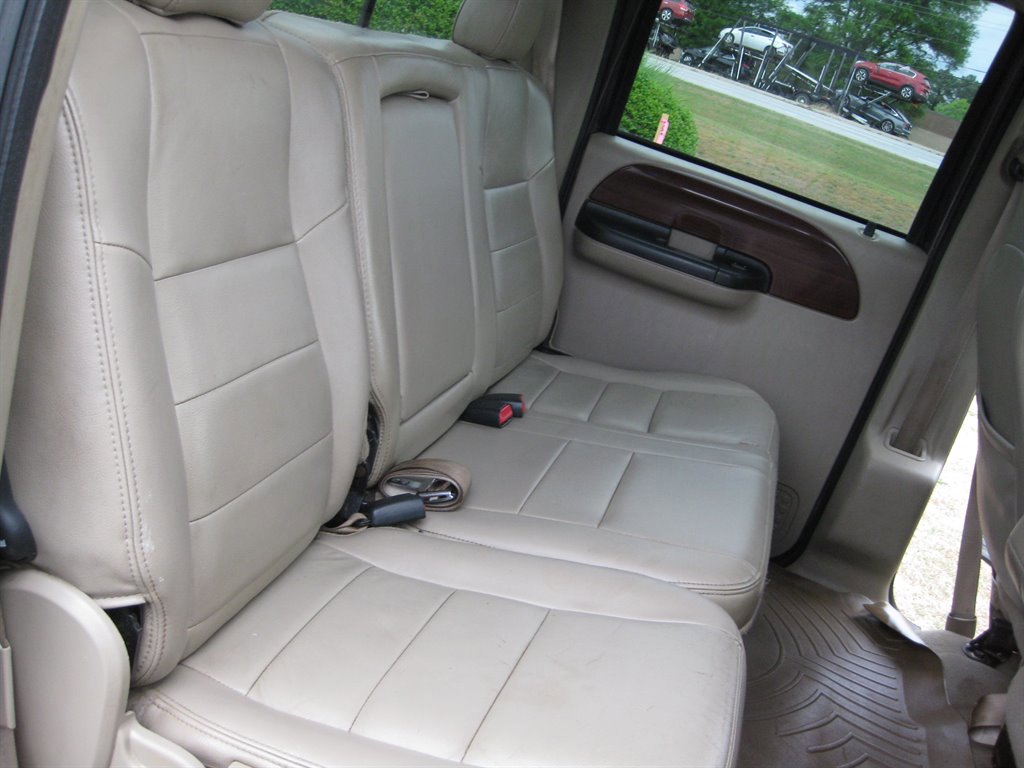 Used 2006 Ford F250 Lariat AWD/4WD image 32