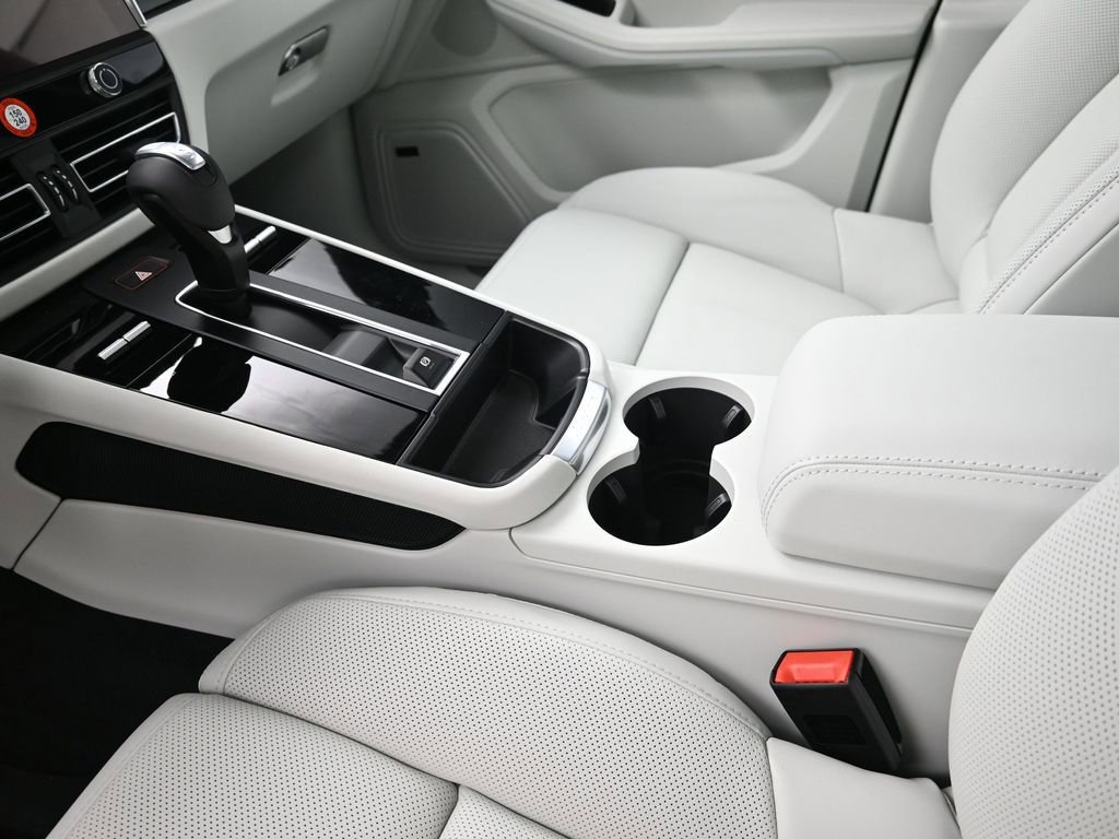 Certified 2026 Porsche Macan S image 22