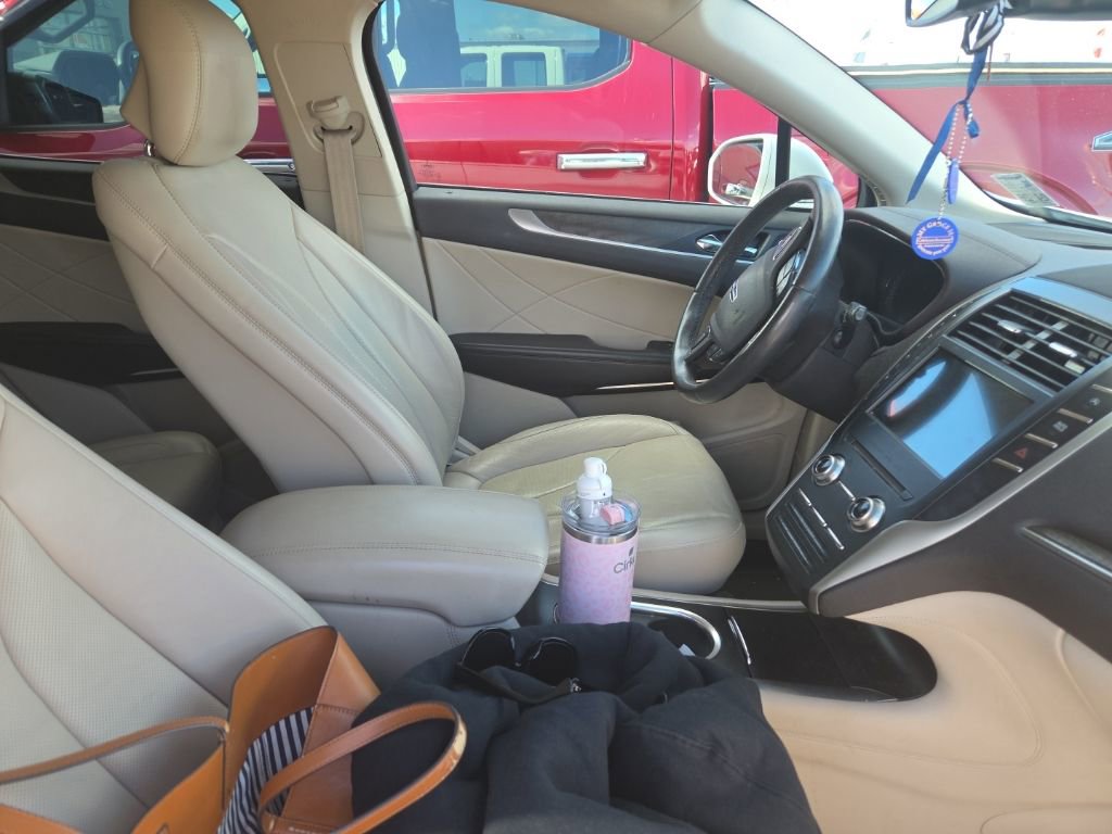 Used 2019 Lincoln MKC Reserve w/ MKC Climate Package image 8