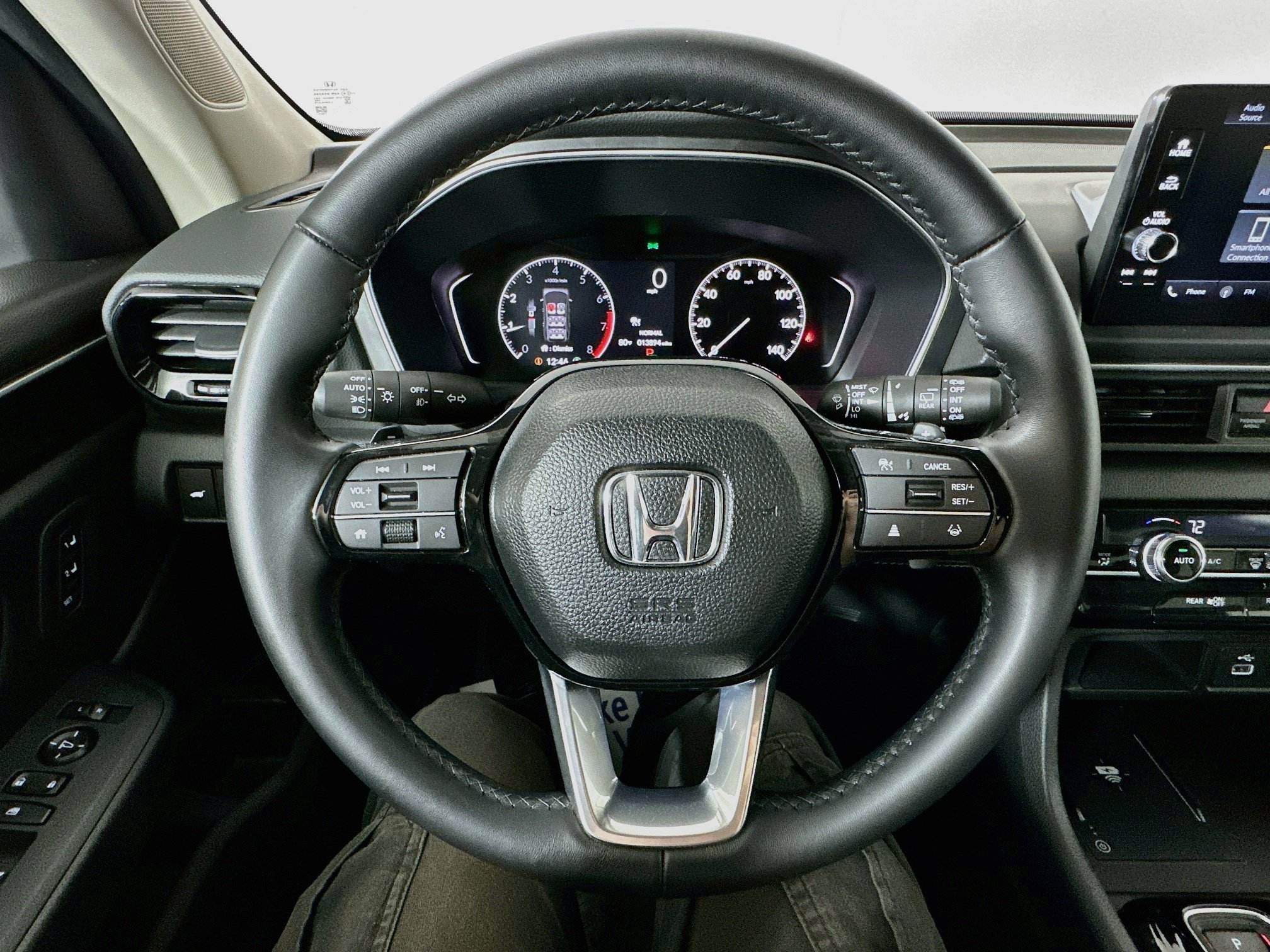 Used 2025 Honda Pilot EX-L image 11