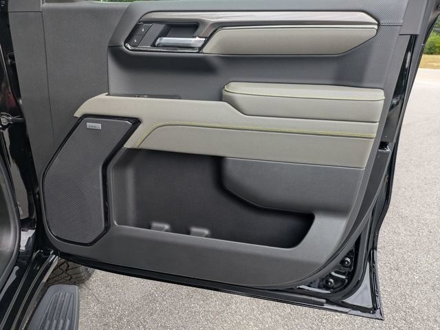 New 2026 Chevrolet Silverado 1500 ZR2 w/ Dark Appearance Package AWD/4WD image 37