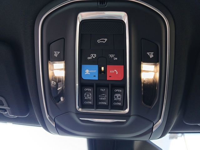 New 2025 Jeep Grand Cherokee Limited AWD/4WD image 18