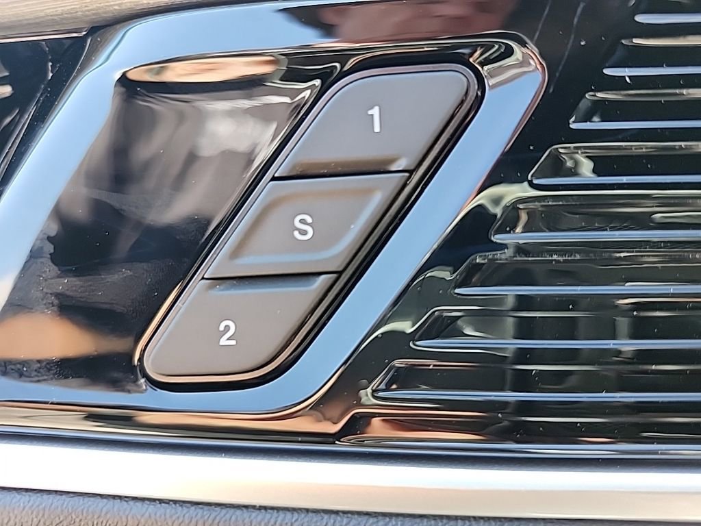 New 2025 Jeep Wagoneer L Series II image 27