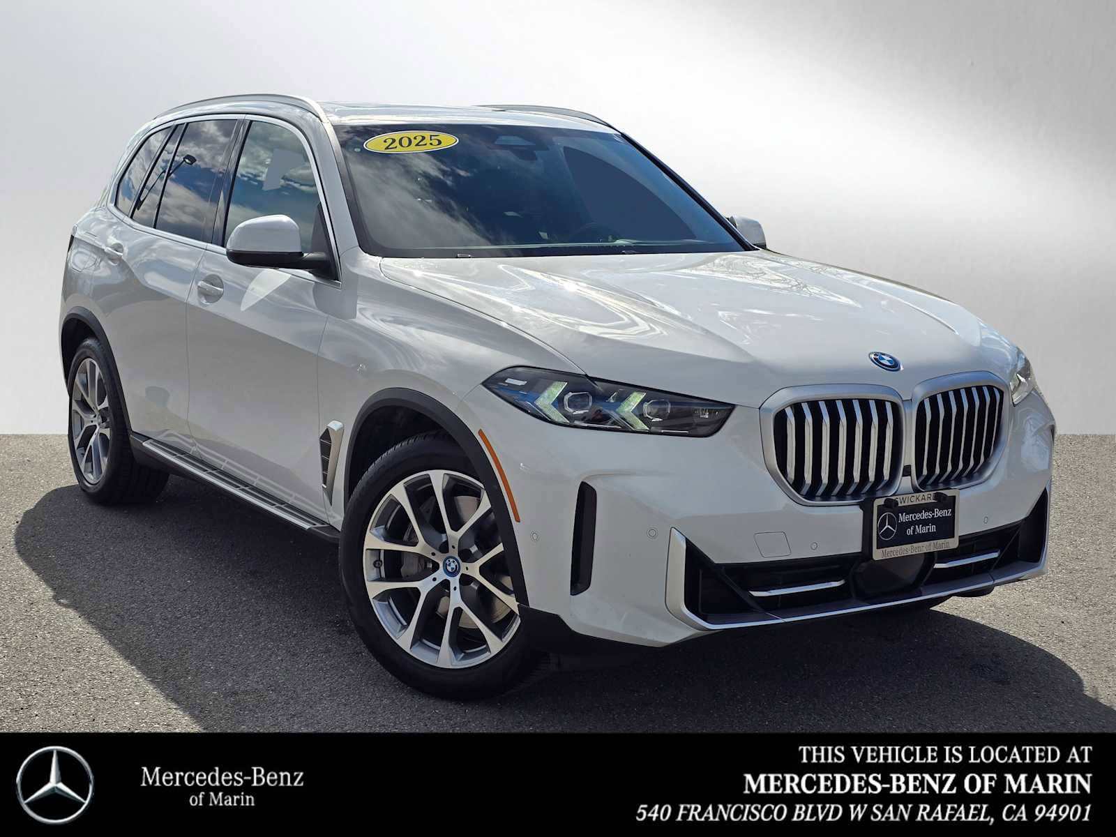Used 2025 BMW X5 xDrive50e image 1