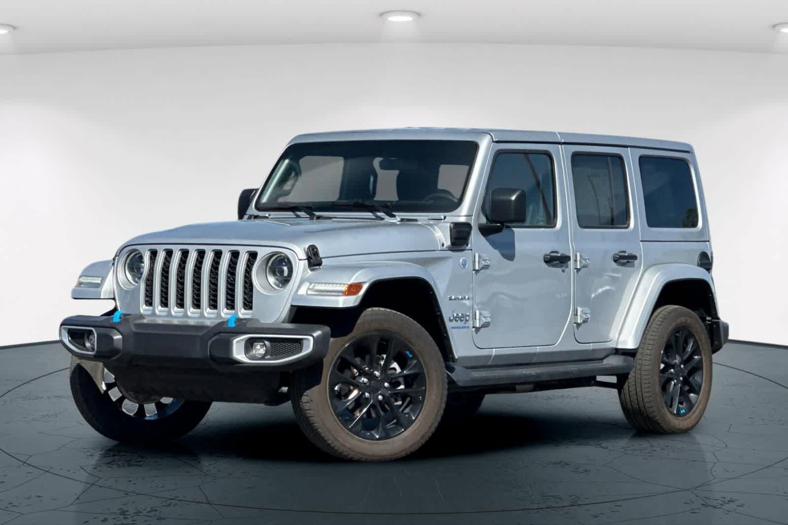 Used 2023 Jeep Wrangler Unlimited Sahara w/ Cold Weather Group