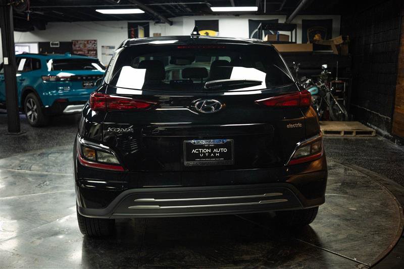 Used 2023 Hyundai Kona SE FWD image 6