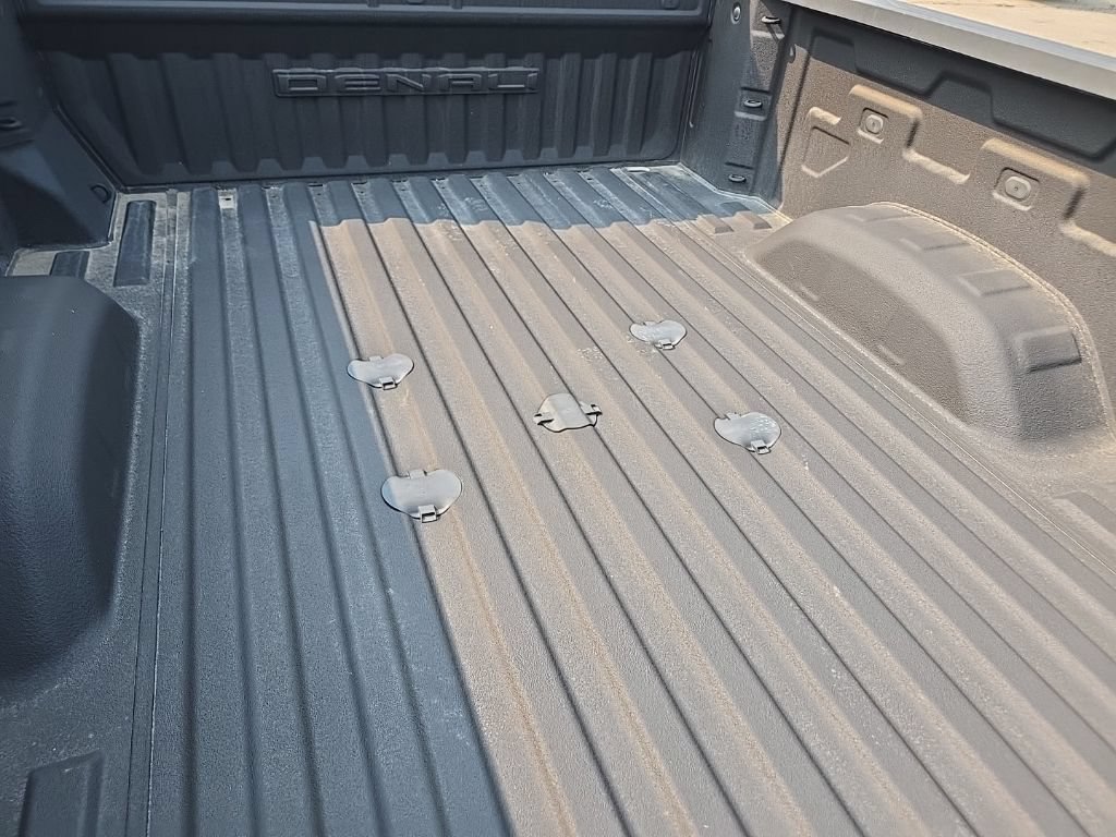 Used 2024 GMC Sierra 3500 Denali Ultimate AWD/4WD image 6