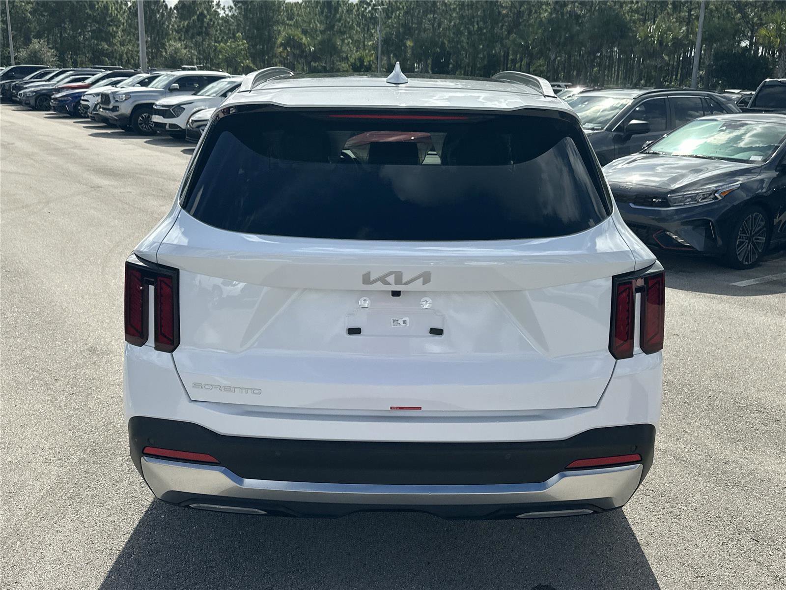 New 2026 Kia Sorento S image 6