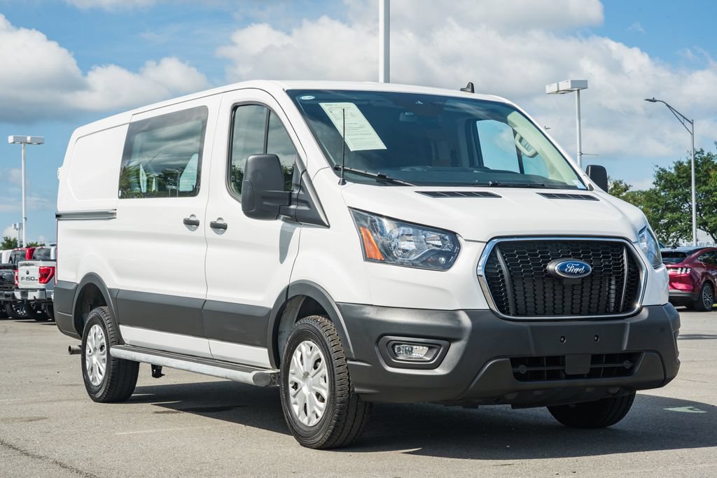 Certified 2025 Ford Transit 250 Low Roof w/ Exterior Upgrade Package RWD image 1