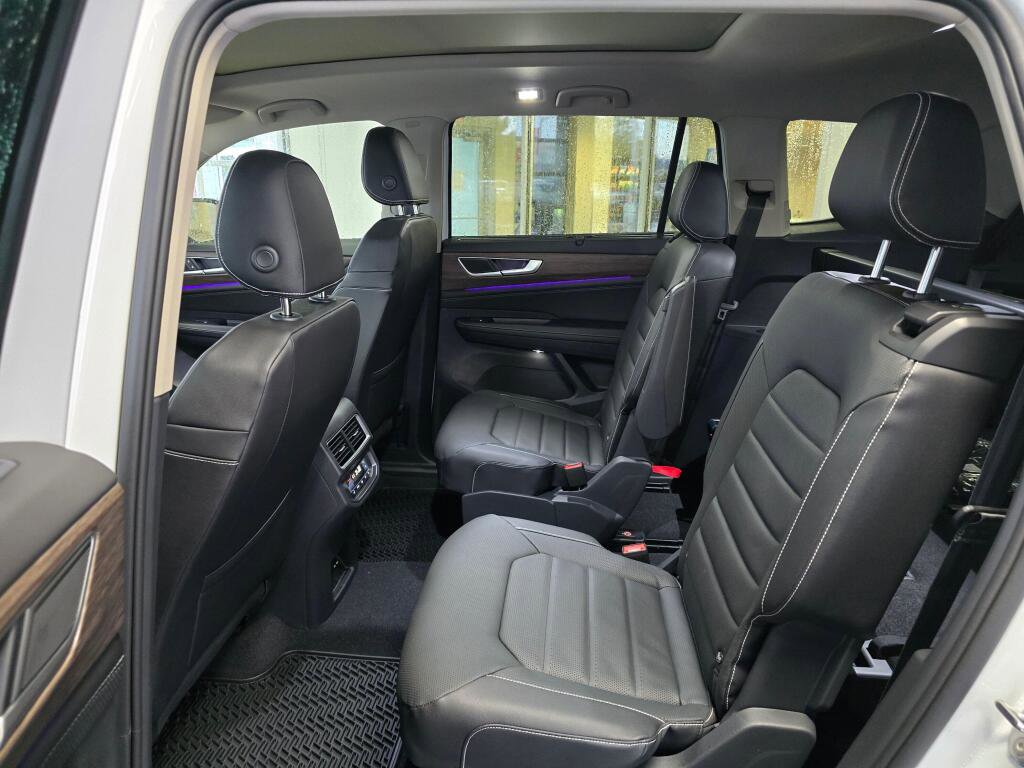 New 2026 Volkswagen Atlas SEL image 27