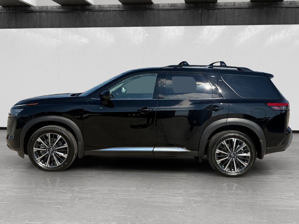 New 2026 Nissan Pathfinder Platinum FWD image 2