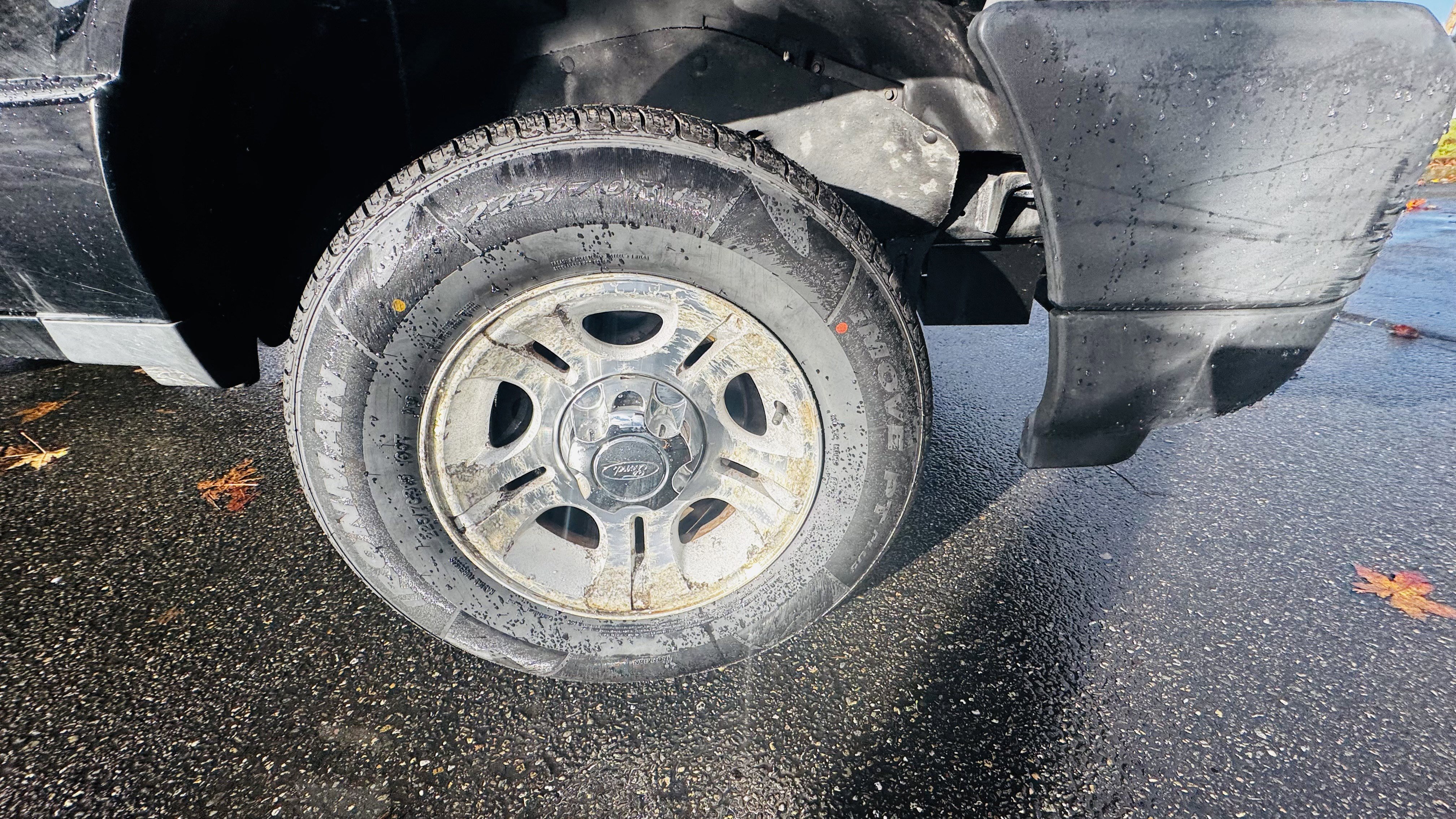 Used 2010 Ford Ranger XL image 4