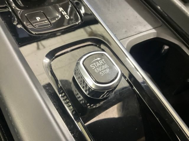 Certified 2022 Volvo S60 B5 Inscription AWD/4WD image 17