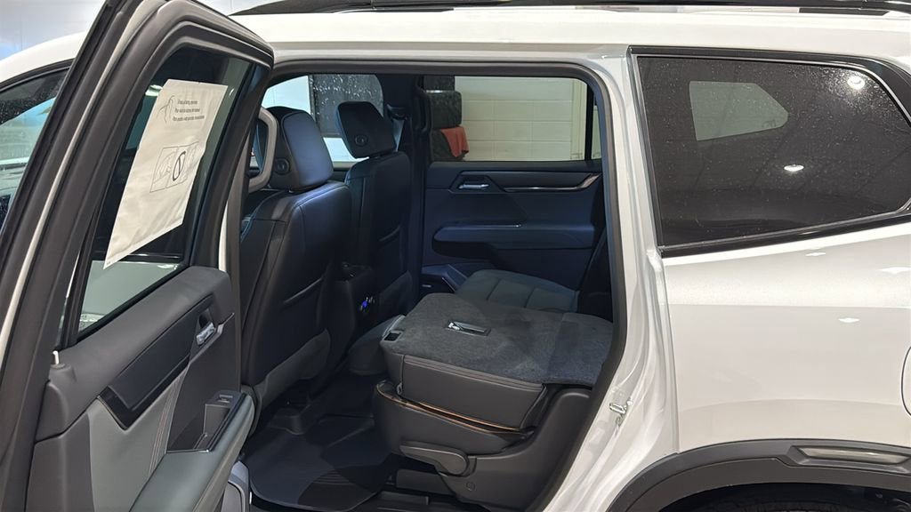 New 2026 GMC Acadia AT4 w/ LPO, Floor Liner Package image 20