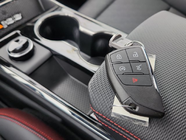 New 2027 Chevrolet Equinox RS w/ Safety and Technology Package FWD image 32
