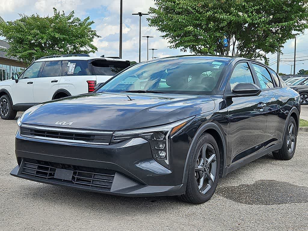 Used 2025 Kia K4 FWD image 1