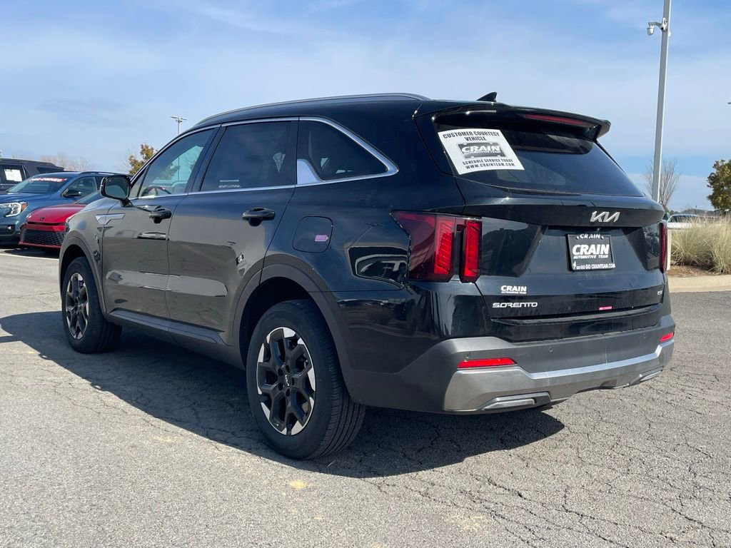 New 2025 Kia Sorento S image 5