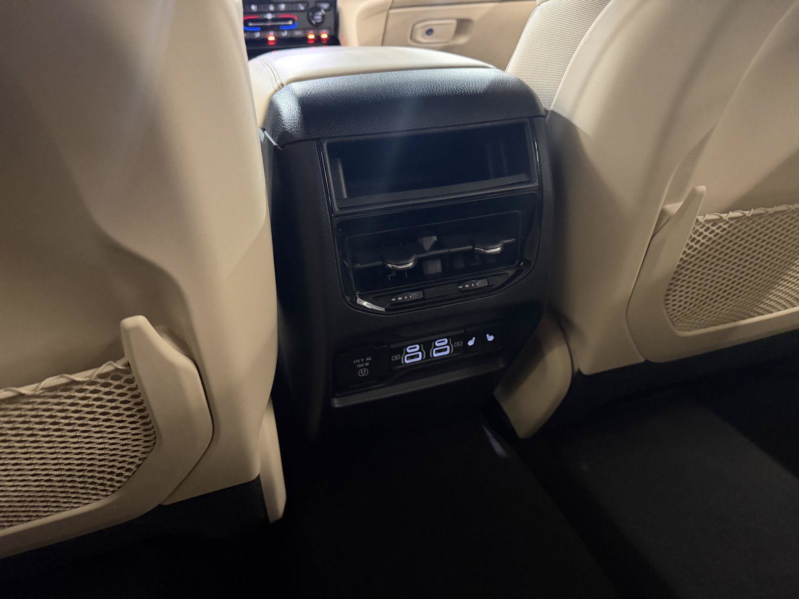 Certified 2024 Jeep Grand Cherokee Limited w/ Luxury Tech Group II AWD/4WD image 9