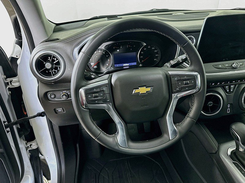 Used 2023 Chevrolet Blazer LT FWD image 12