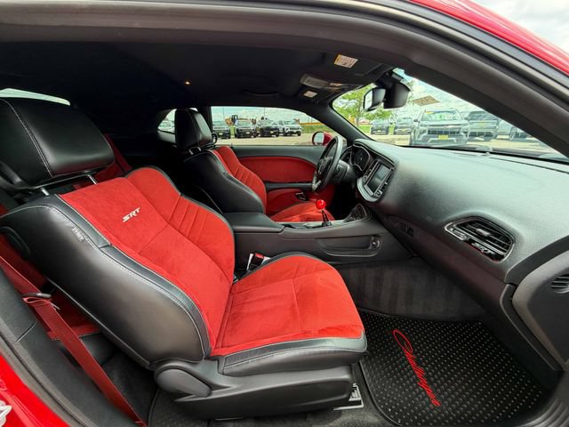 Used 2015 Dodge Challenger SRT Hellcat RWD image 37