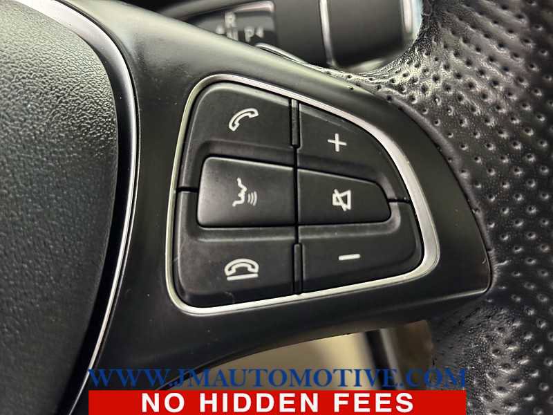 Used 2019 Mercedes-Benz GLC 300 4MATIC image 41