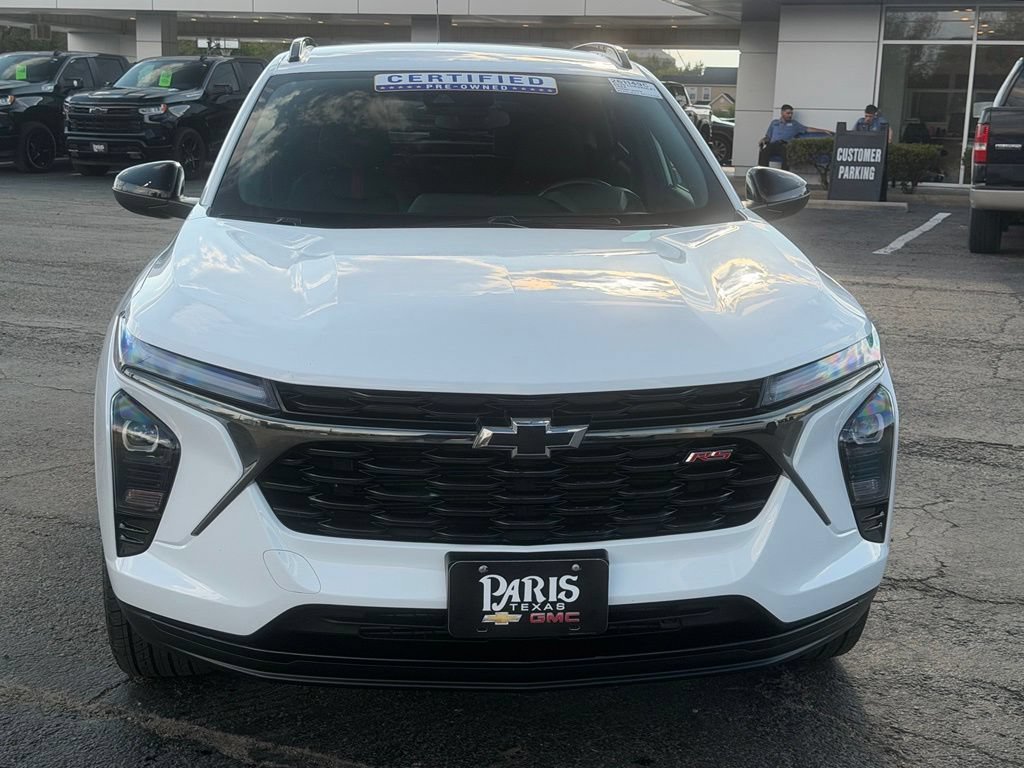 Used 2025 Chevrolet Trax RS w/ Driver Confidence Package FWD image 2