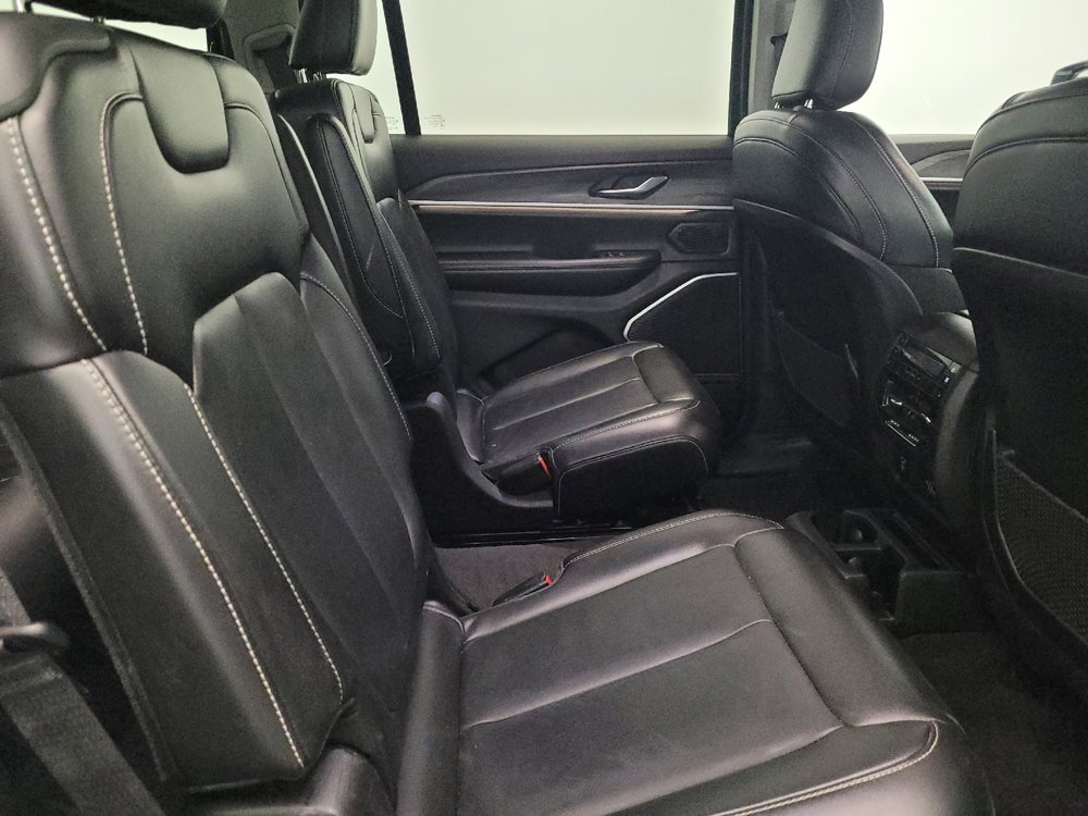Used 2021 Jeep Grand Cherokee L Limited image 19