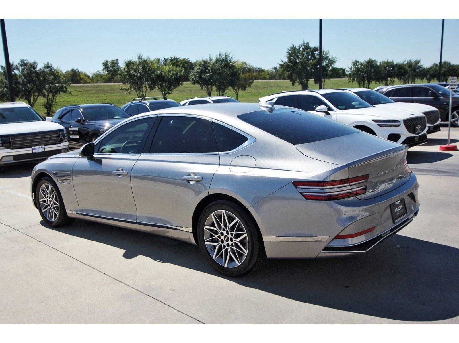 Used 2025 Genesis G80 2.5T image 6