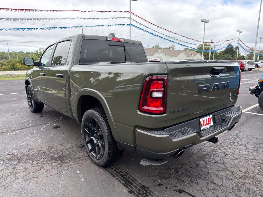 New 2026 RAM 1500 Laramie AWD/4WD image 5