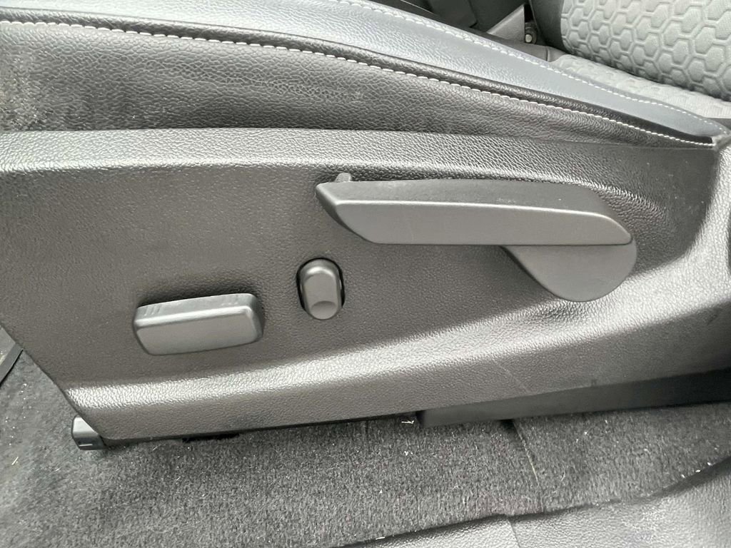 Used 2020 Chevrolet Colorado Z71 image 17