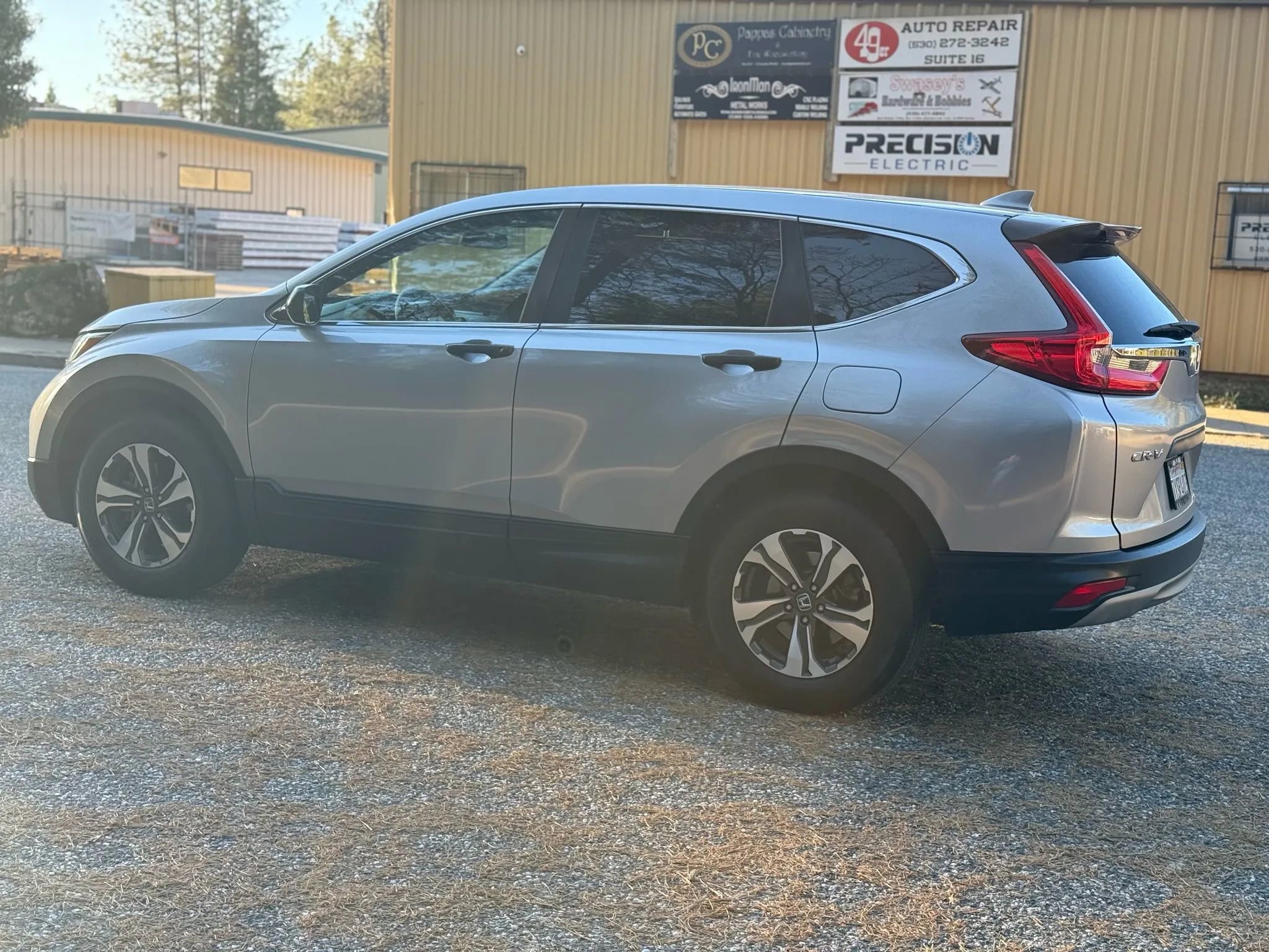 Used 2017 Honda CR-V LX image 9