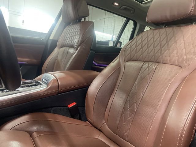 Used 2025 BMW X7 xDrive40i image 10
