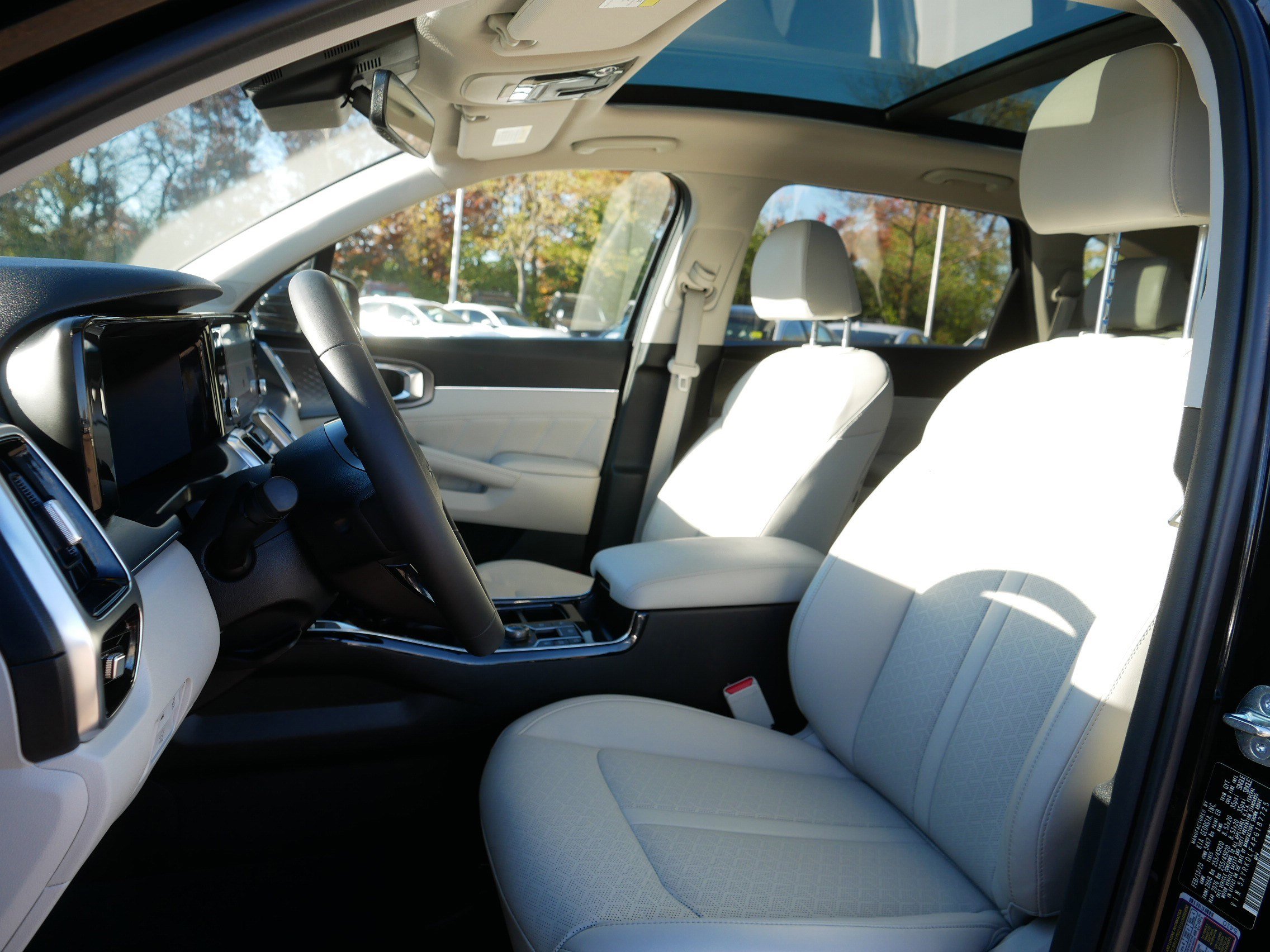 Certified 2023 Kia Sorento SX image 35