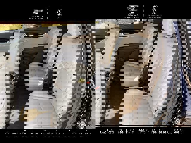 Certified 2023 Cadillac XT6 Premium Luxury image 31