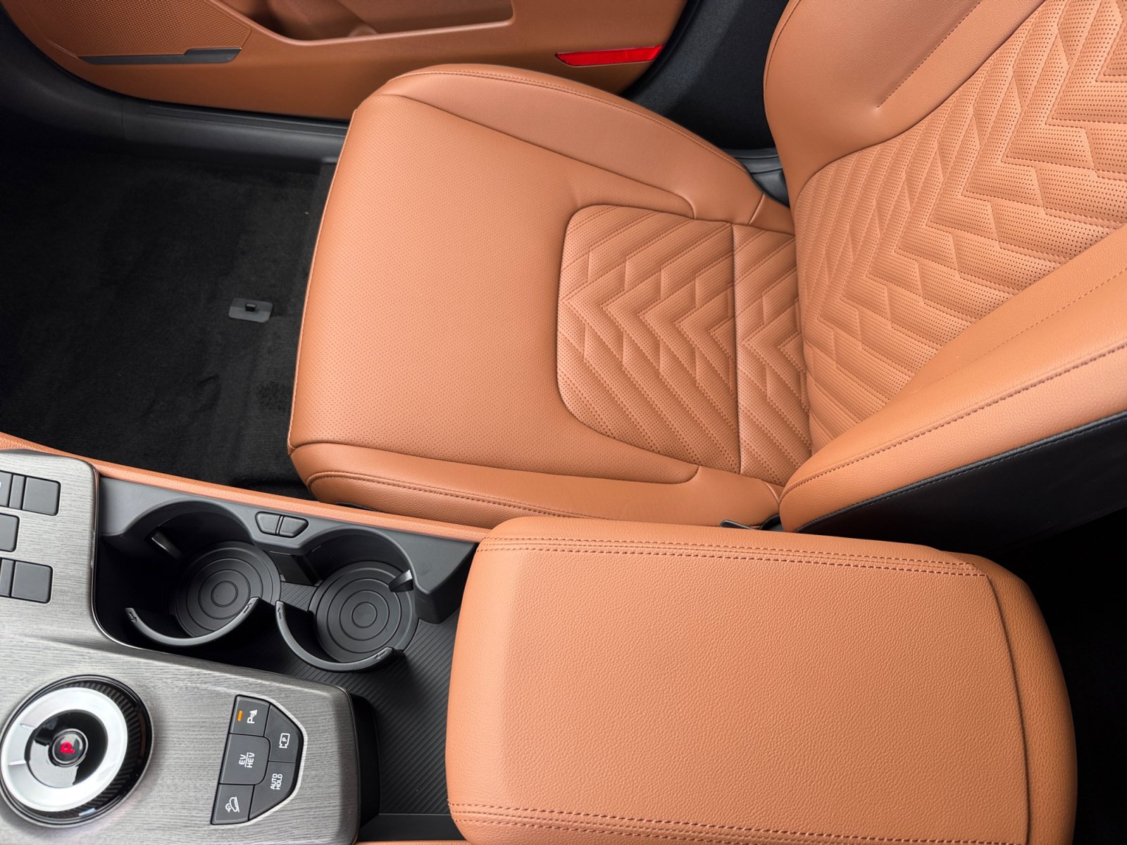 New 2026 Kia Sportage X-Line AWD/4WD image 14