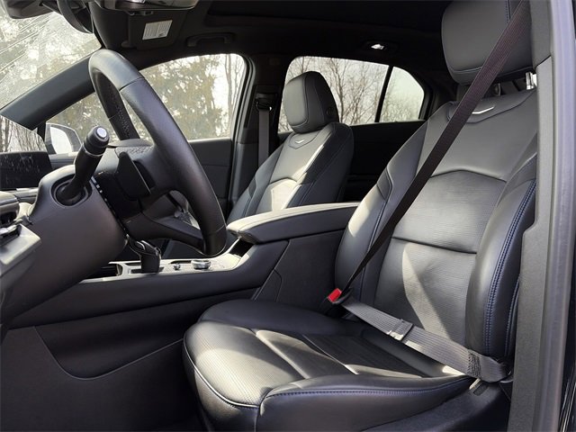 Used 2024 Cadillac XT4 Sport image 16