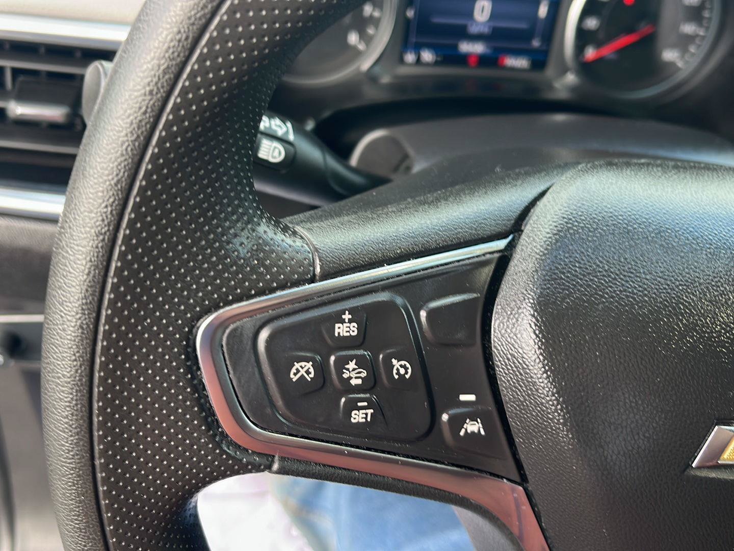 Used 2024 Chevrolet Equinox LS w/ LS Convenience Package FWD image 11