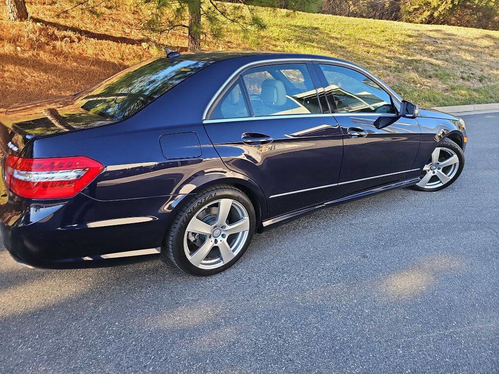 Used 2011 Mercedes-Benz E 350 4MATIC Sedan image 1