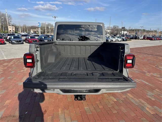 Used 2022 Jeep Gladiator Overland image 28