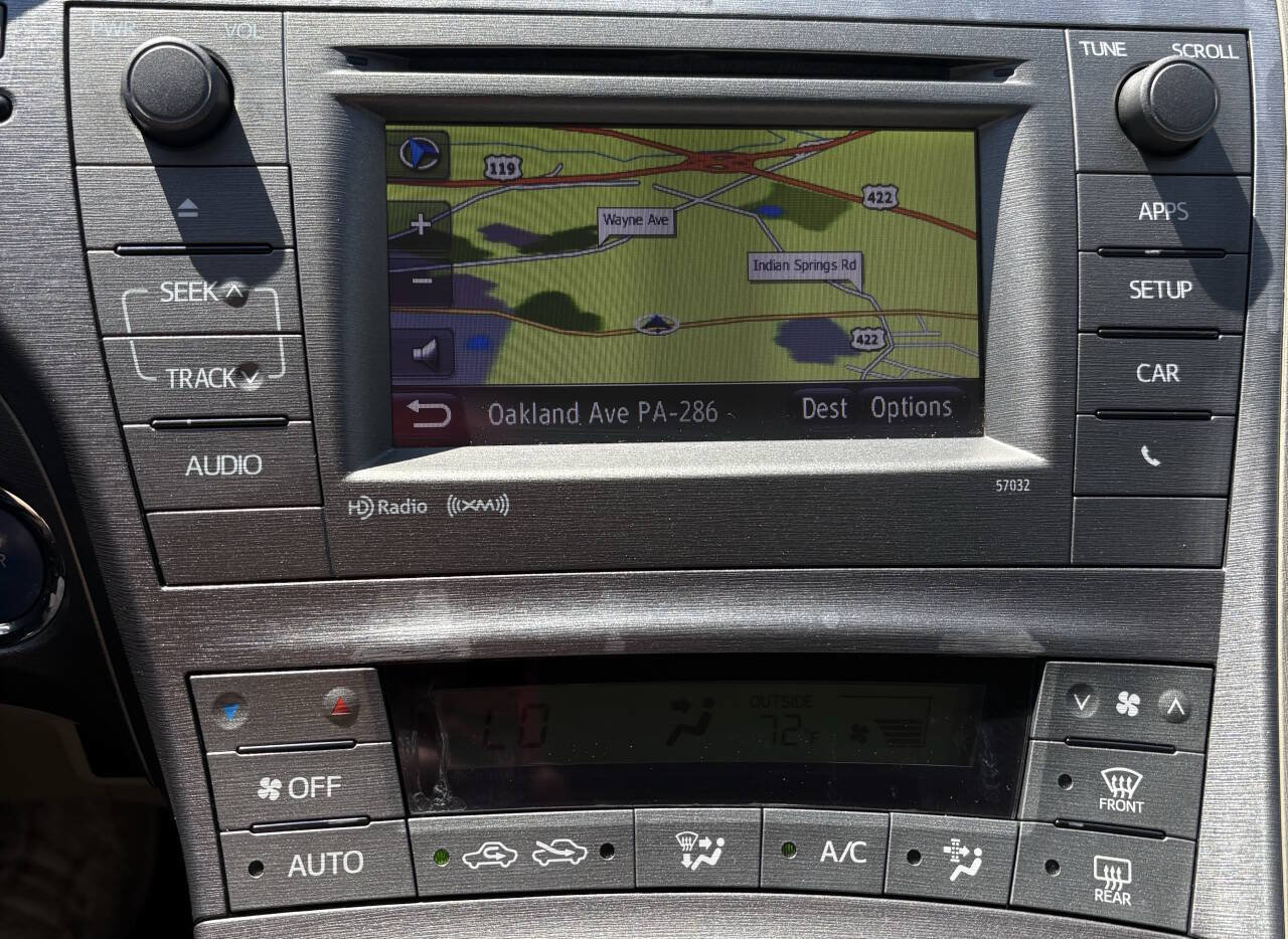 Used 2015 Toyota Prius Three FWD image 17