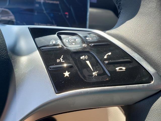 New 2025 Mercedes-Benz GLC 350e 4MATIC image 23