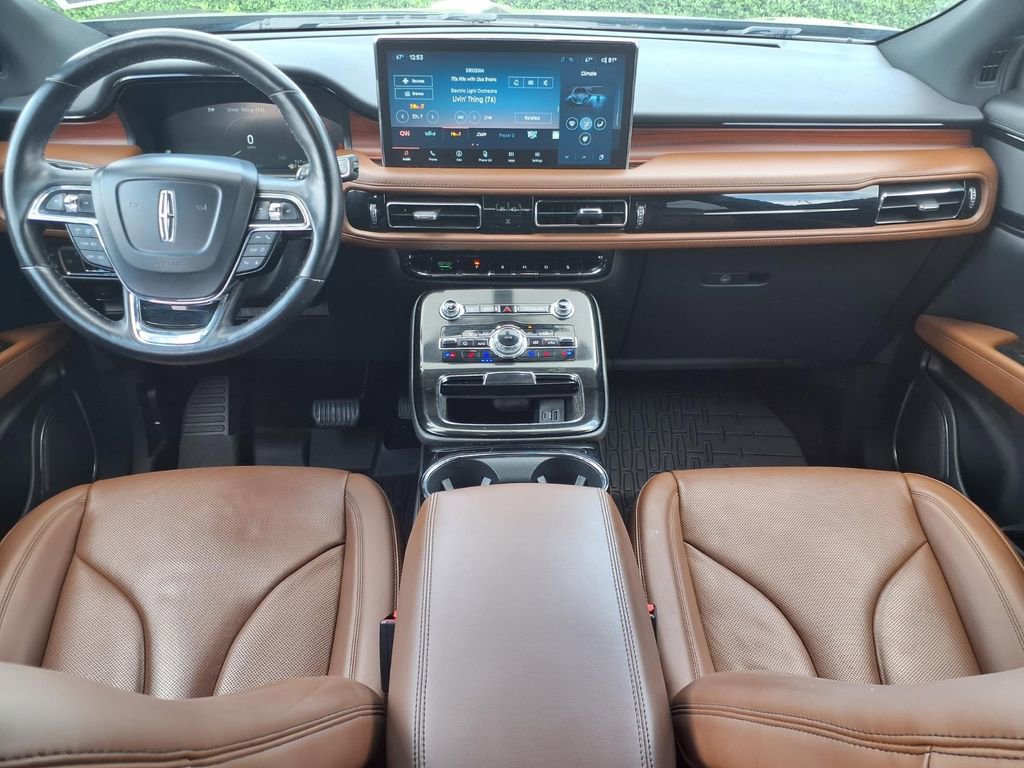 Used 2022 Lincoln Nautilus Reserve FWD image 9