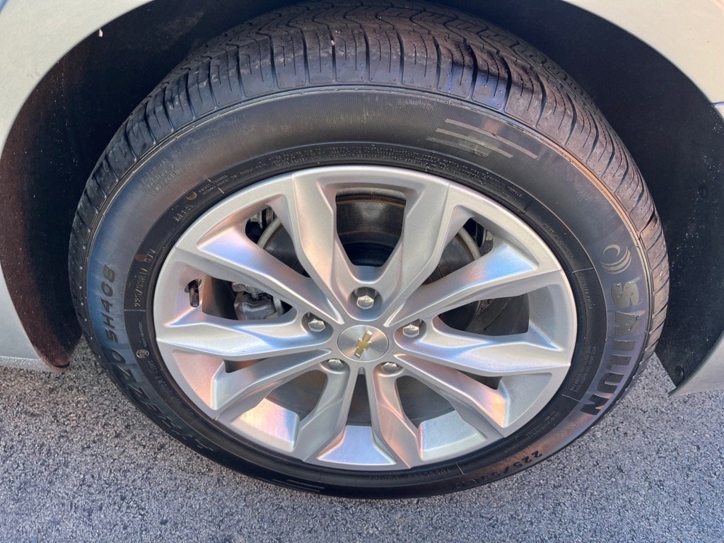 Used 2023 Chevrolet Malibu LT image 11