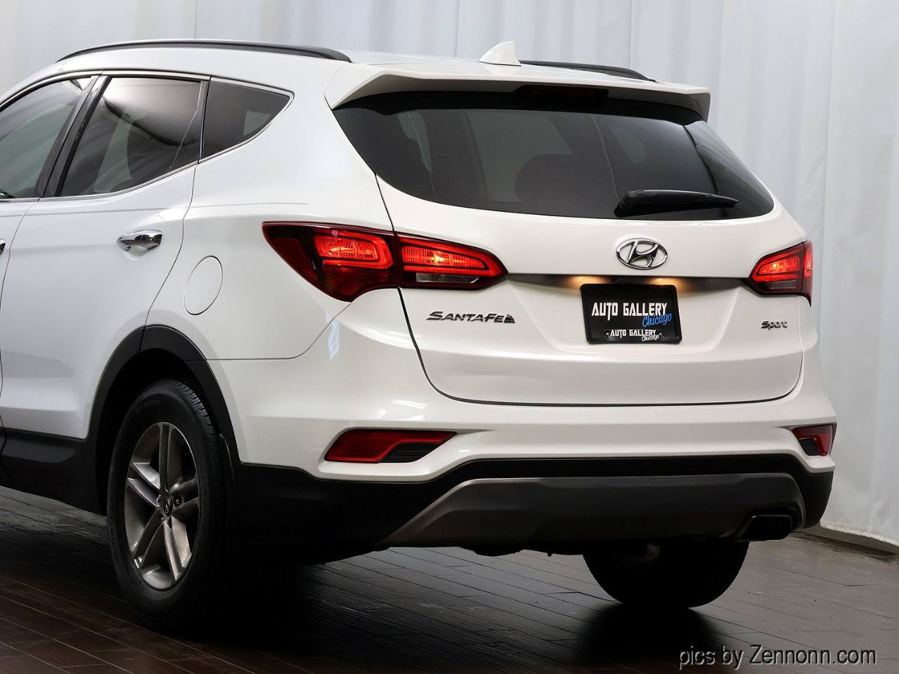 Used 2017 Hyundai Santa Fe Sport FWD image 8