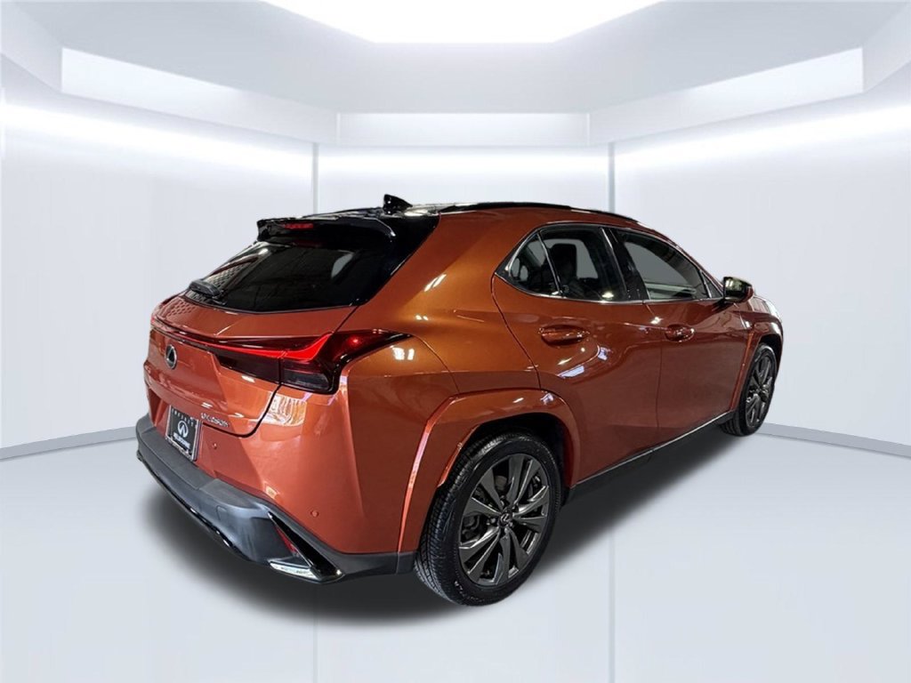 Used 2023 Lexus UX 250h F Sport FWD image 7