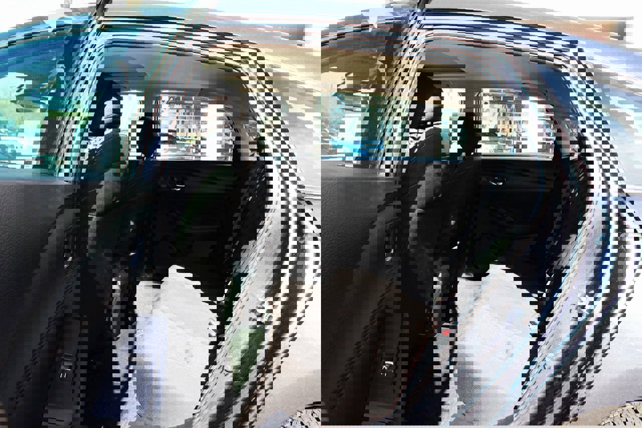 Used 2024 Honda Accord EX image 11