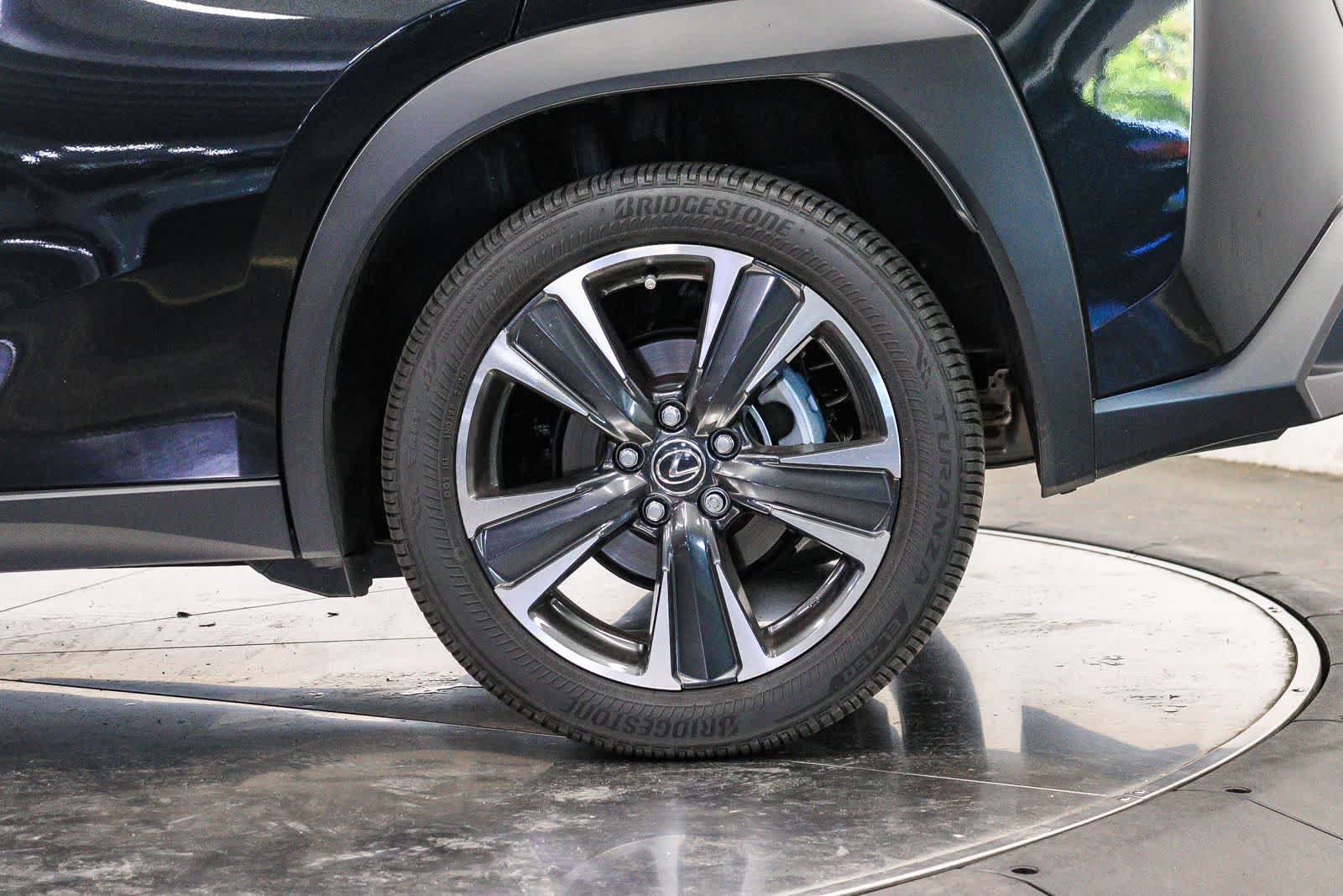 Certified 2025 Lexus UX 300h FWD w/ Accessory Package (Z2) image 10