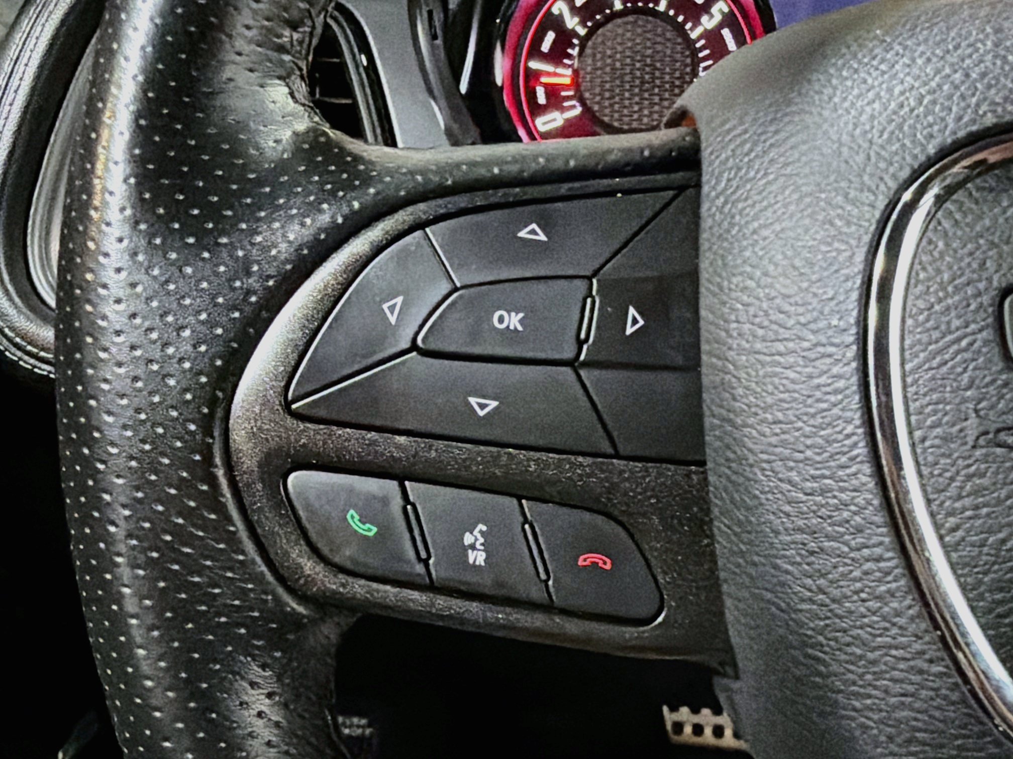 Used 2023 Dodge Challenger SXT w/ Plus Package RWD image 34