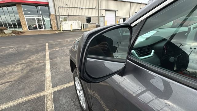 Used 2024 Toyota RAV4 LE image 40