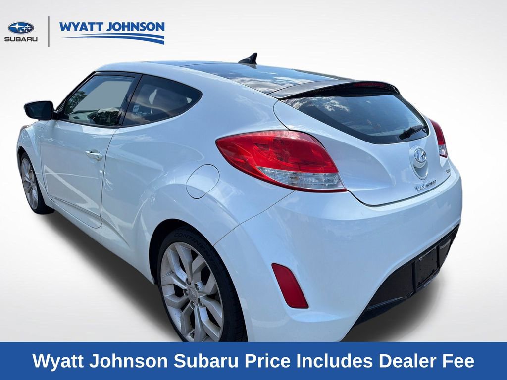 Used 2013 Hyundai Veloster w/ Style Pkg FWD image 3